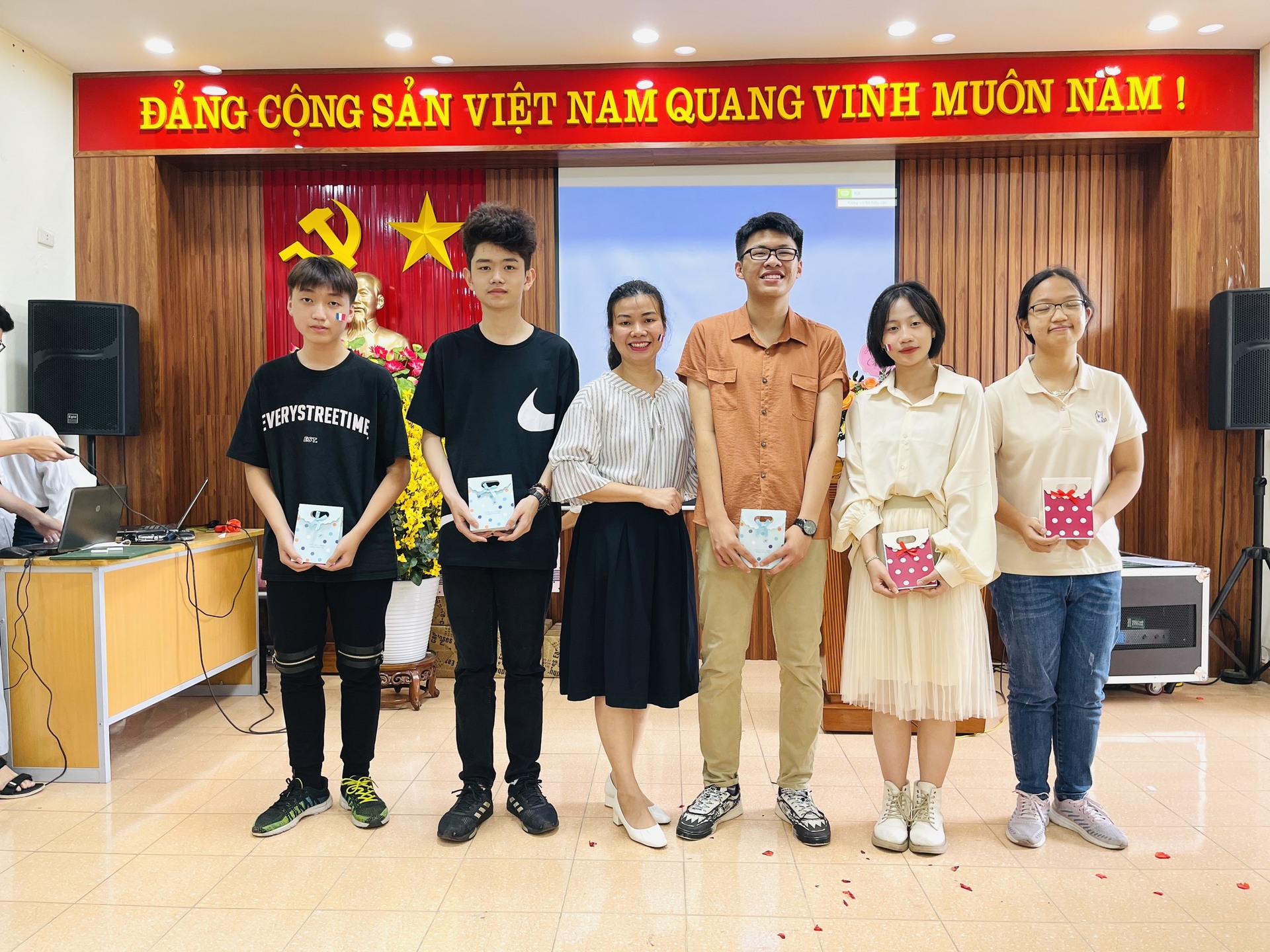 ANH9